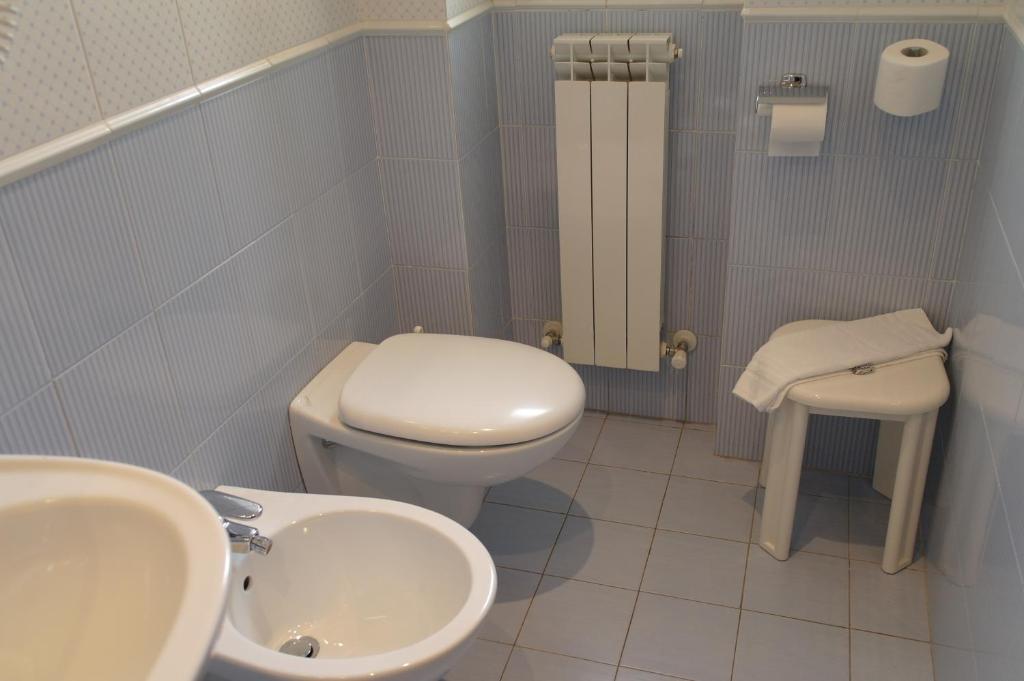 Hotel Armando' S Сулмона Стая снимка